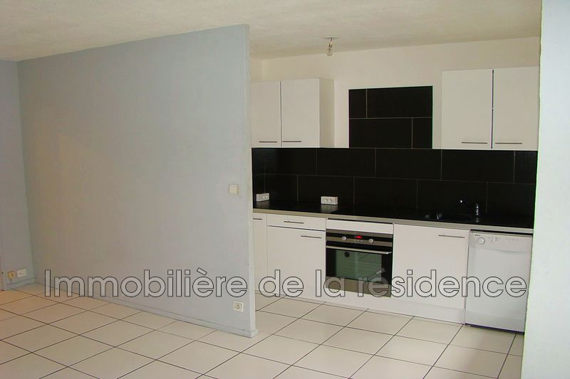 Photo Appartement Marignane Signore, Location appartement 1 pièce 31 m²