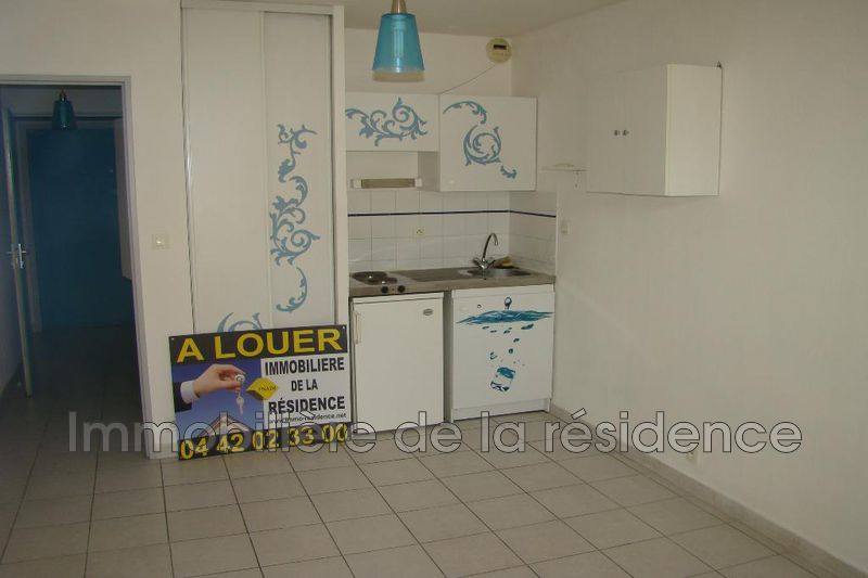 Photo Studio Marseille Hopital de la timone, Location studio 1 pièce 18 m²