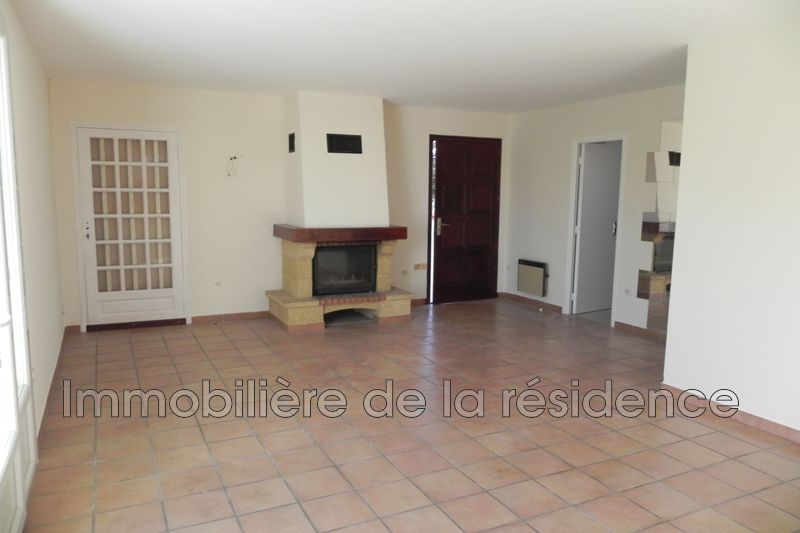 Photo Appartement Marignane Avenue du 8 mai, Location appartement 2 pièces 45 m²