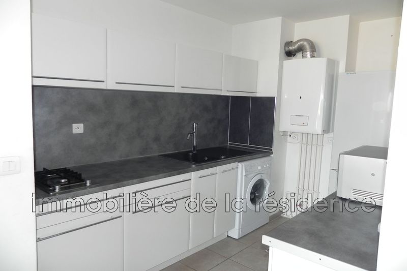 Photo Appartement Marignane Location appartement 2 pièces 45 m²