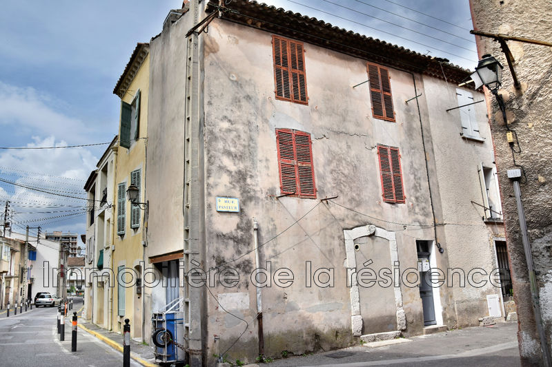 Photo Appartement Marignane Centre-ville, Location appartement 1 pièce 19 m²