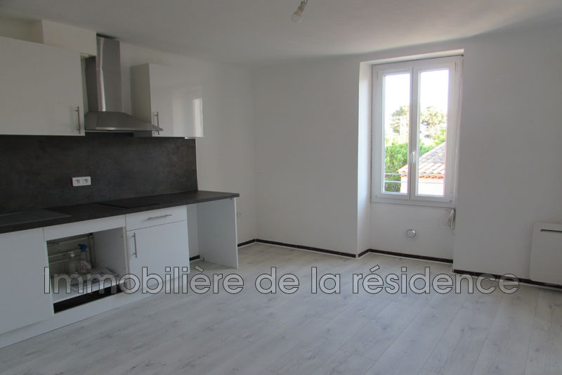 Photo Appartement Rognac Logement 2, Location appartement 2 pièces 30 m²