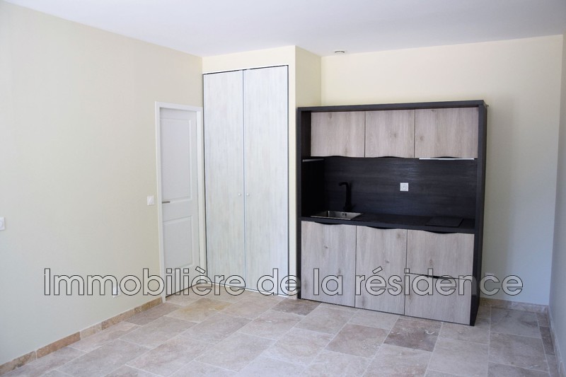 Photo Appartement Gignac-la-Nerthe Logement 3, Location appartement 2 pièces 30 m²