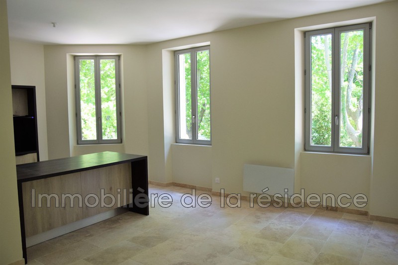 Photo Appartement Gignac-la-Nerthe Logement 8, Location appartement 3 pièces 71 m²