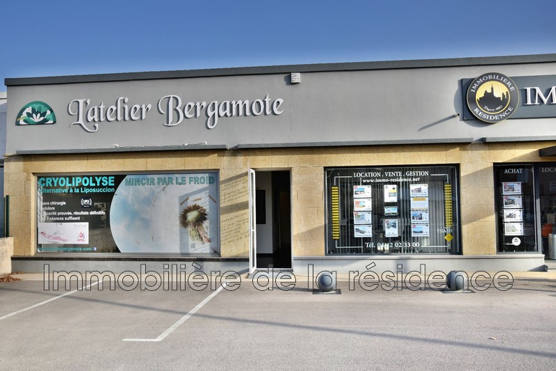 Photo Local professionnel Marignane Sortie de ville, Professionnel local professionnel 69 m²