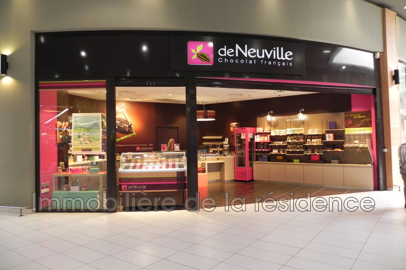 Photo Local professionnel Marignane Galerie marchande leclerc, Professionnel local professionnel 40 m²