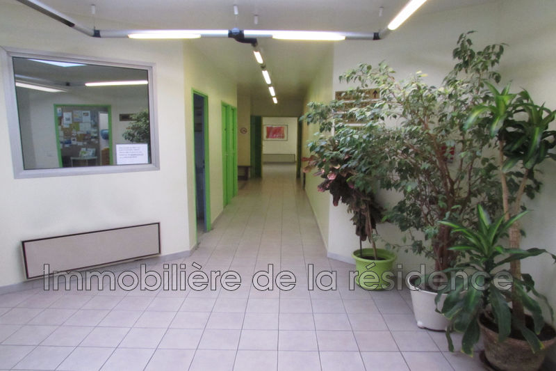 Photo Local professionnel Rognac Centre-ville, Professionnel local professionnel 23 m²