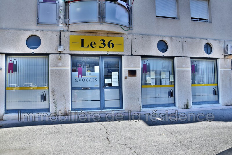 Photo Local professionnel Vitrolles Centre-ville, Professionnel local professionnel 80 m²