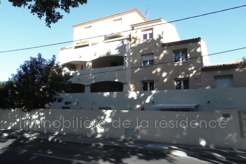 Photo Immeuble Marignane Centre-ville, achat immeuble 11 pièces 558 m²