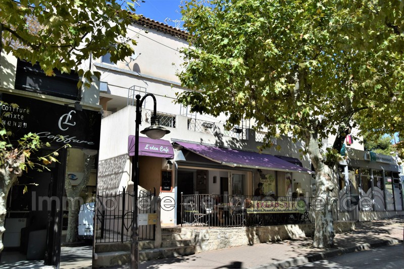 Photo Appartement Rognac Centre-ville, Location appartement 3 pièces 51 m²
