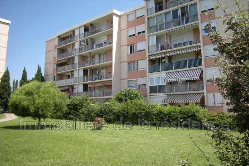 Photo Appartement Rognac Les pugettes, Location appartement 2 pièces 52 m²