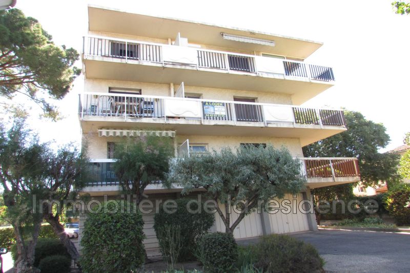 Photo Appartement Rognac Centre ville,  Location appartement  3 pièces   59&nbsp;m&sup2;