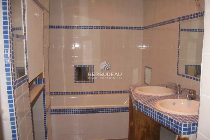 Location appartement Carpentras  