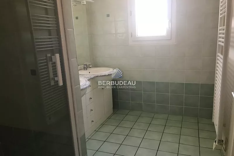 Location appartement Carpentras  