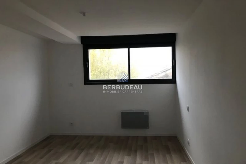 Location appartement Carpentras  