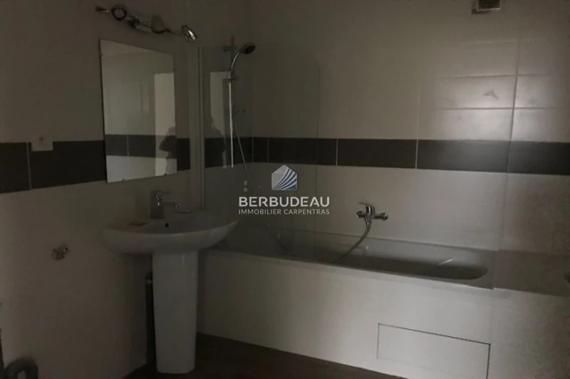 Location appartement Carpentras  