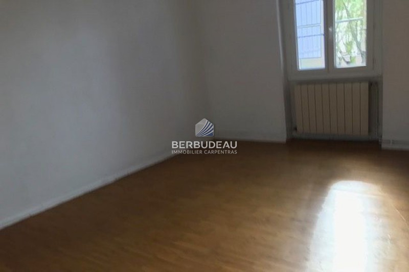 Location appartement Pernes-les-Fontaines  