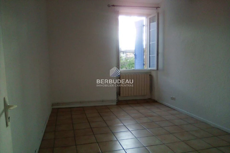 Location appartement Pernes-les-Fontaines  