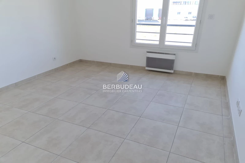 Location appartement Althen-des-Paluds  