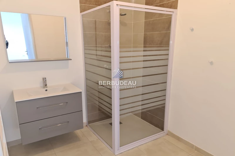 Location appartement Althen-des-Paluds  