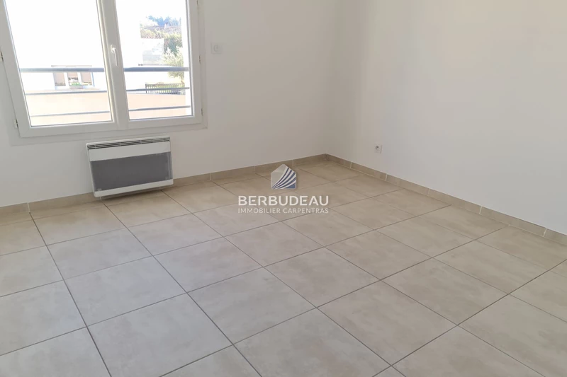 Location appartement Althen-des-Paluds  