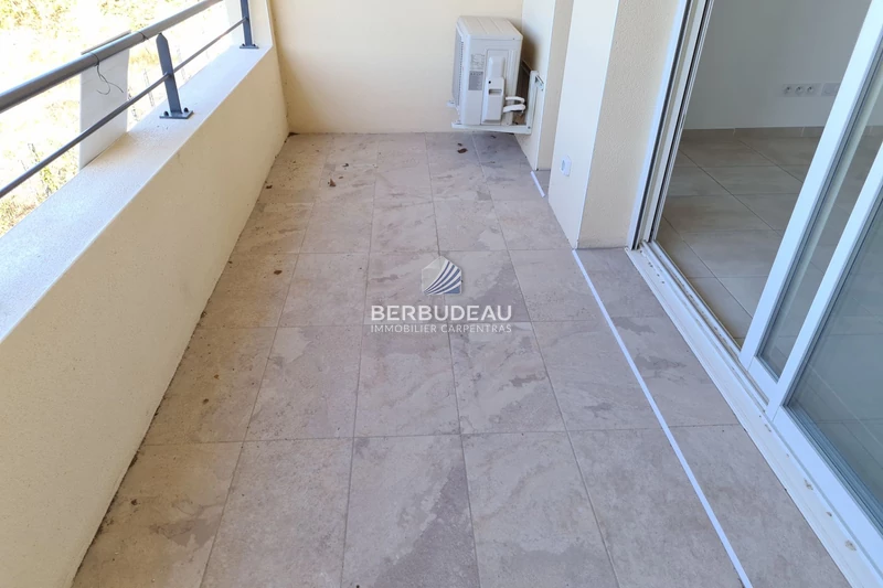 Location appartement Althen-des-Paluds  