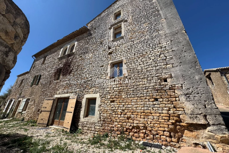 Vente appartement de caractère Saint-Christol  