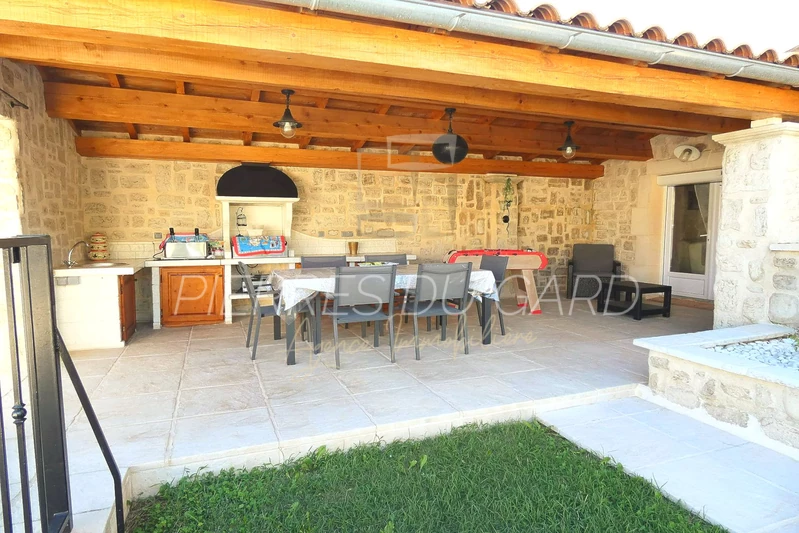 Vente villa Saint-Quentin-la-Poterie  