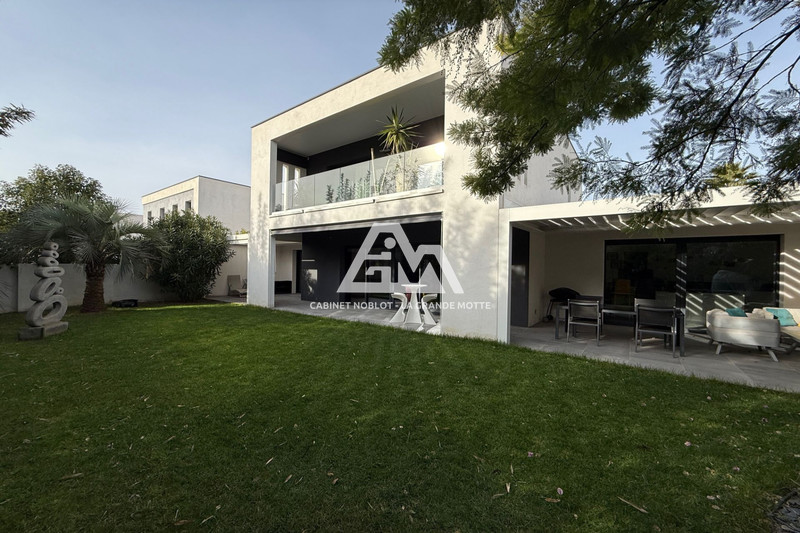 Villa contemporaine La Grande-Motte   achat villa contemporaine  3 chambres   150&nbsp;m&sup2;