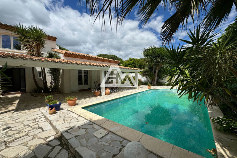 Photo Villa La Grande-Motte   achat villa  5 chambres   189&nbsp;m&sup2;