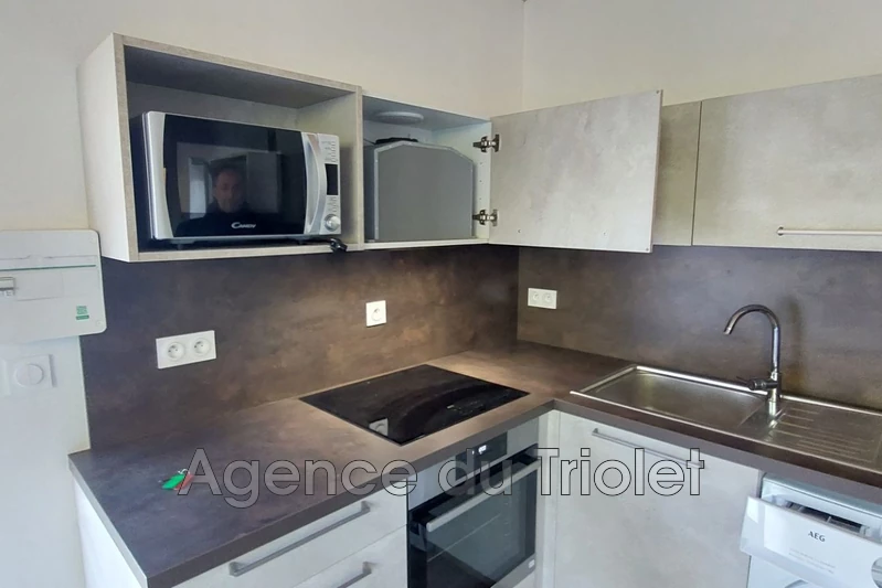 Location appartement Saint-Martin-de-Londres  