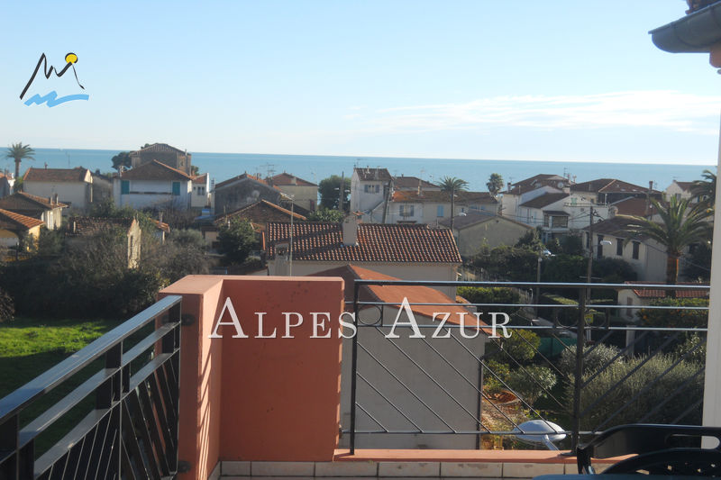 vente Appartement dernier étage Cagnes-sur-mer Cros de cagnes, commerces bord de mer Dernier étage Cagnes-sur-Mer Cros de cagnes, commerces bord de mer, Location dernier étage 1 pièce 26 m²
