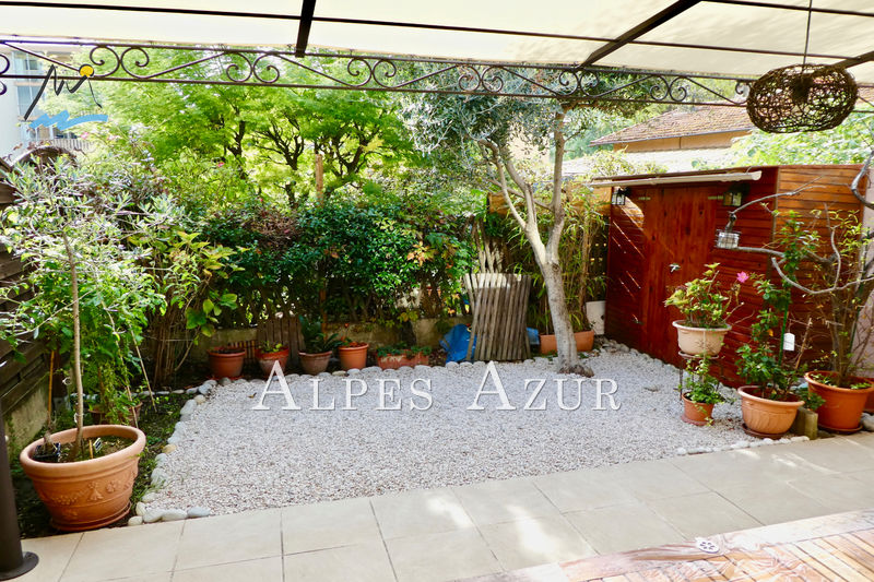 Photo Villa Cagnes-sur-Mer Résidentiel, achat villa 3 chambres 84 m²
