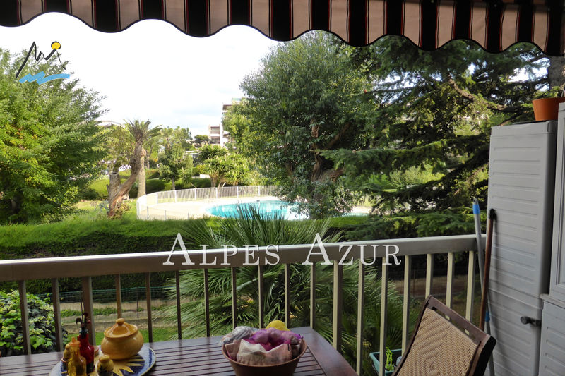 Photo Appartement Saint-Laurent-du-Var Vespins, achat appartement 2 pièces 52 m²