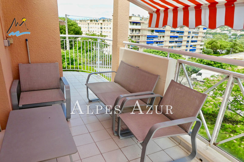 Photo Dernier étage Saint-Laurent-du-Var Bas des rascas, achat dernier étage 4 pièces 77 m²