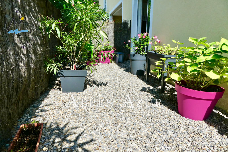 Photo Rez-de-jardin Cagnes-sur-Mer Sainte colombe, achat rez-de-jardin 1 pièce 28 m²