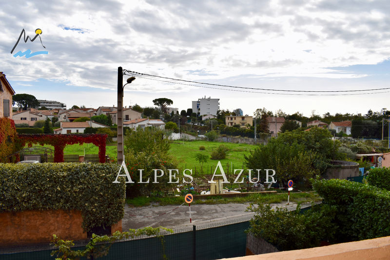 Photo Apartment Cagnes-sur-Mer Limite val fleuri, to buy apartment 1 room 24 m²