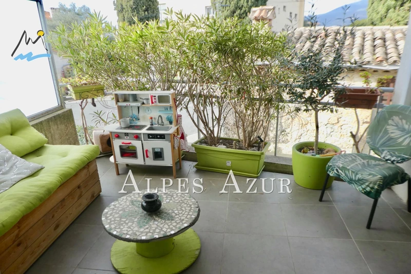 Dernier étage Vence  proche centre ville,   achat dernier étage  3 pièces   63&nbsp;m&sup2;