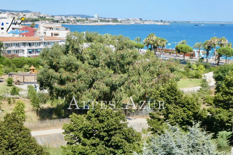 vente Appartement dernier étage Cagnes-sur-mer Hippodrome Dernier étage Cagnes-sur-Mer Hippodrome, achat dernier étage 3 pièces 97 m²