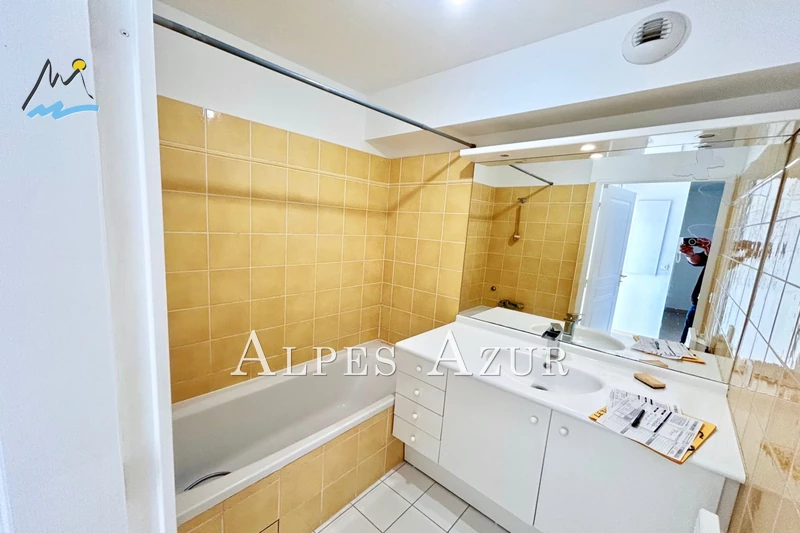 Vente appartement Saint-Laurent-du-Var  