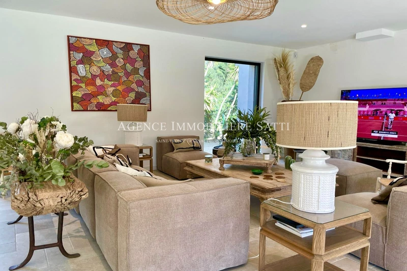 Location saisonnière villa contemporaine Saint-Tropez  