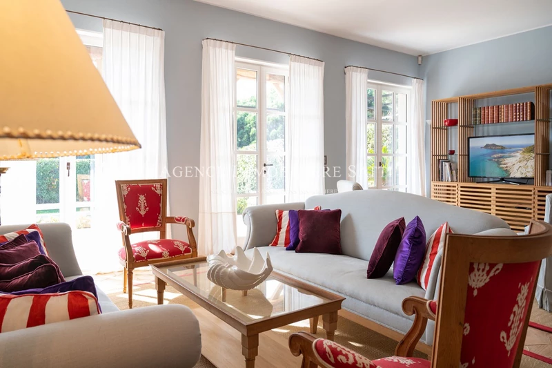 Location saisonnière villa Saint-Tropez  