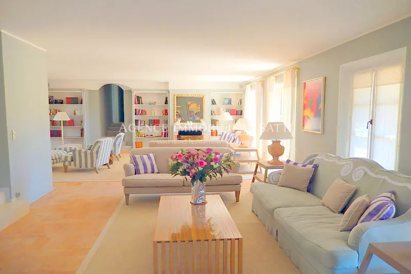 Location saisonnière villa Saint-Tropez  