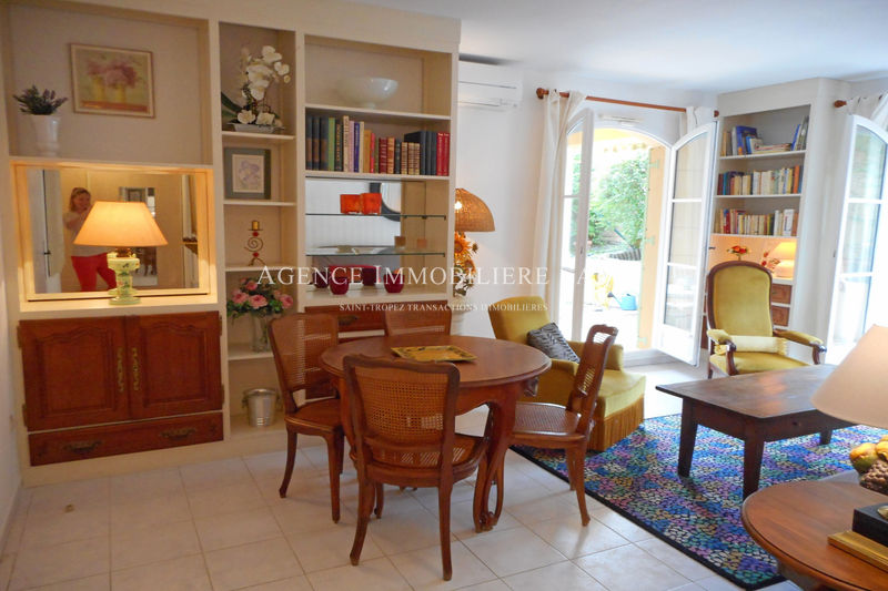 Photo Appartement Saint-Tropez Centre-ville, Location saisonnière appartement 3 pièces 65 m²