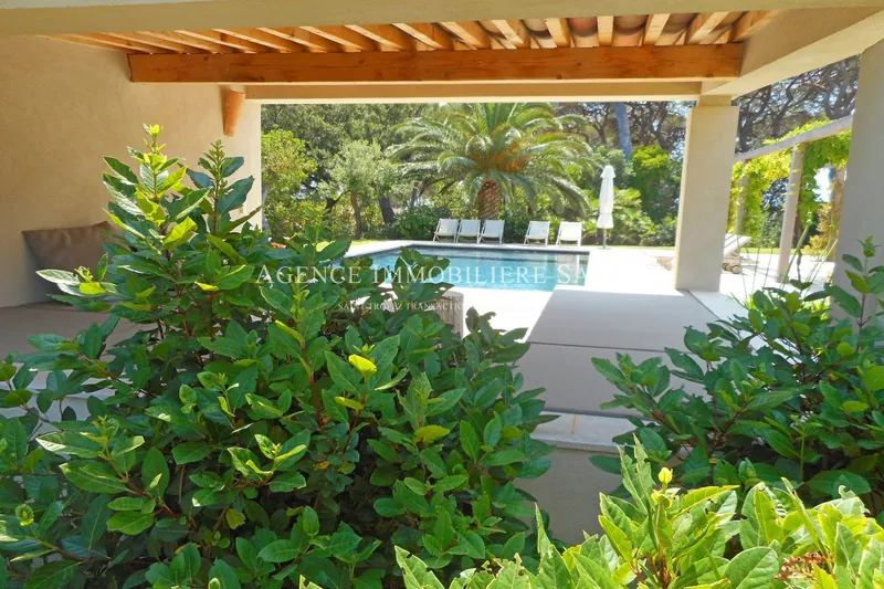 Location saisonnière villa Saint-Tropez  