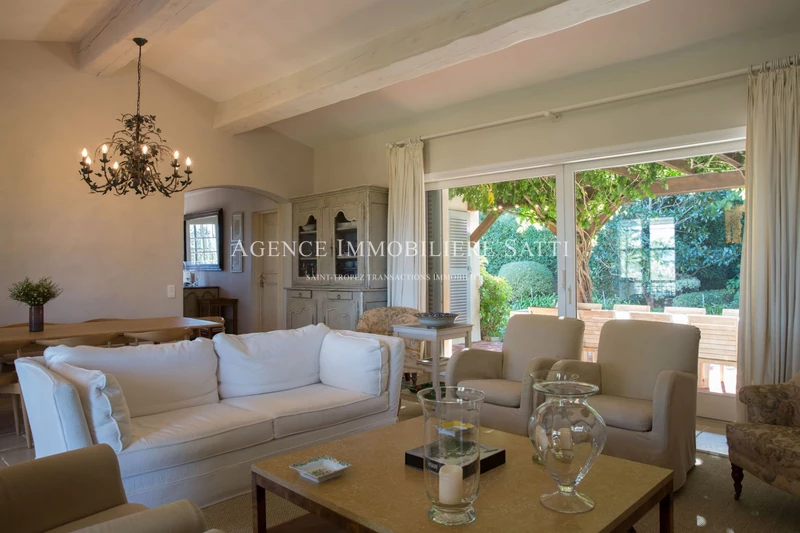 Location saisonnière villa provençale Saint-Tropez  