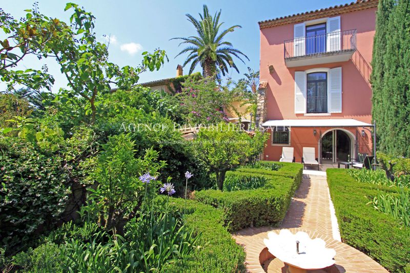 Photo Villa Saint-Tropez to buy villa 5 bedrooms 380 m²