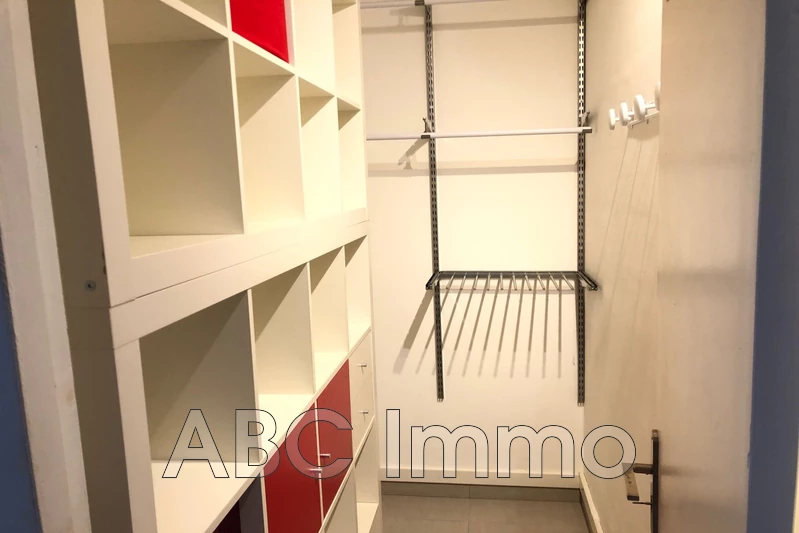 Location appartement Aix-en-Provence  