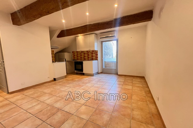 Location appartement Meyrargues  