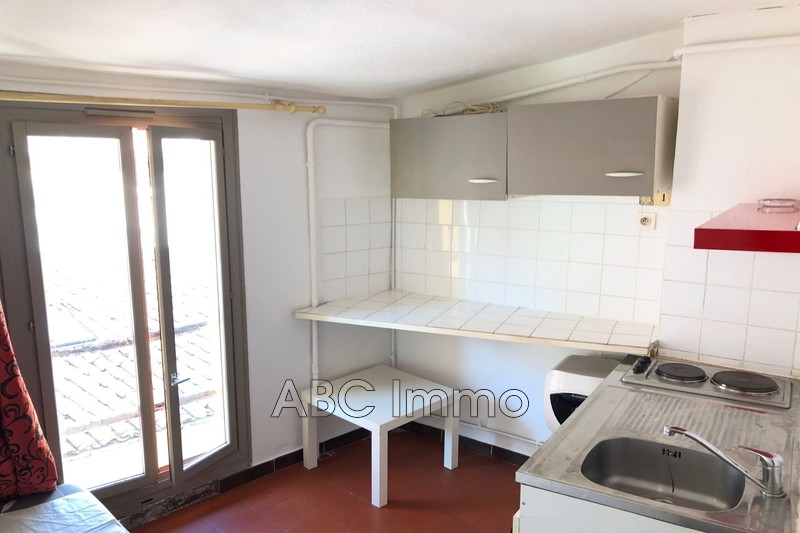 Photo Appartement Aix-en-Provence Centre-ville, Location appartement 1 pièce 11 m²